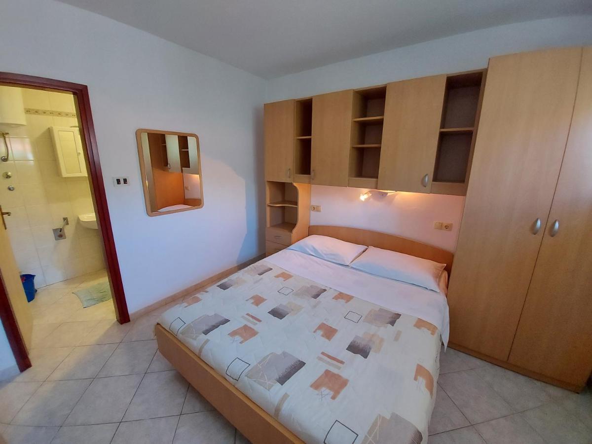 Apartments Elizabeta Draga Bascanska Exterior photo